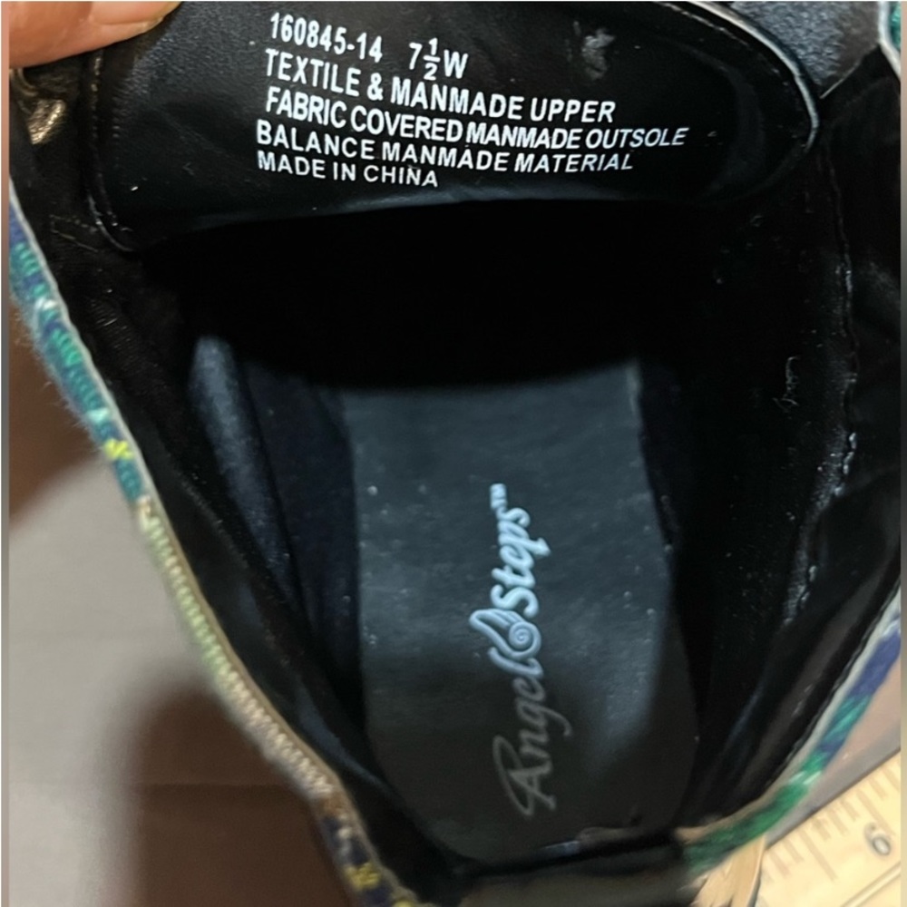Angel Steps Boots - Picture 7 of 10